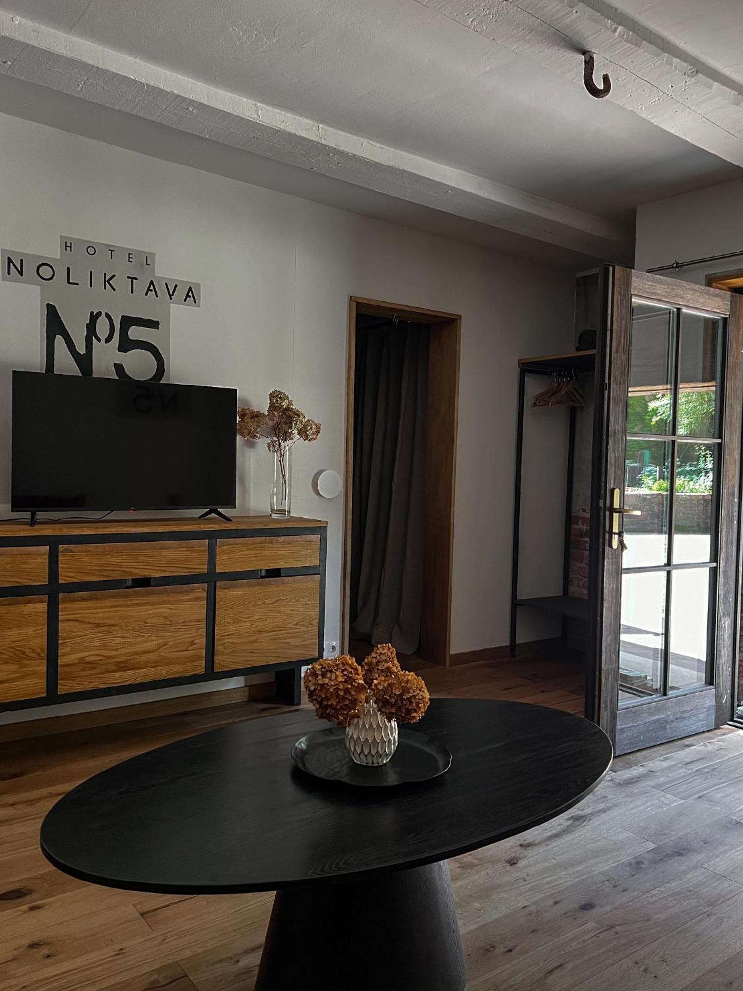 Noliktava No 5 Hotel Kuldīga Kültér fotó